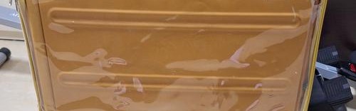 拉杆箱上的包,行李拉杆箱不需包裹包装带因为已通过压力测试