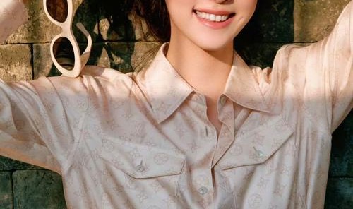 年少成名的背后是什么,看看欧阳娜娜怎么说?