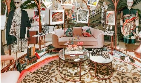 Salvatore Ferragamo 2021早春Silk Capsule丝绸印花系列 趣味印花打造异域花园