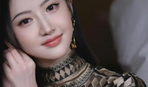 人间富贵花变身超甜车厘子，景甜怎么连指甲都让我羡慕？！