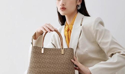 金利来女包2014,中国10大袋包括金利赖女包，稻草人女包