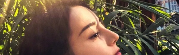热巴成功逃脱干燥皮的魔爪，快用她的同款补水大法续命吧！