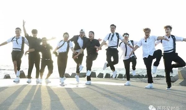 【热综】《极限挑战》复播再现人生路,这一发怀旧催泪弹来得猝不及防!