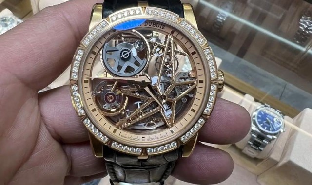 Roger Dubuis 罗杰杜彼 经典王者登峰钜献,“超级腕表”创奇世界