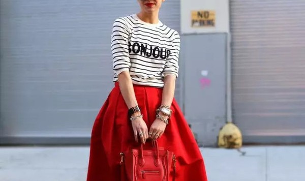 给你一枚新IT Girl，玩色彩没人能玩过她~