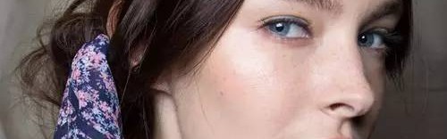 假期出游你堵在哪了?温馨提示,无论在哪里,我们也不能脱妆呦!