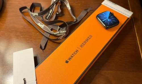 Hermès 推出特别款 Apple Watch 表带