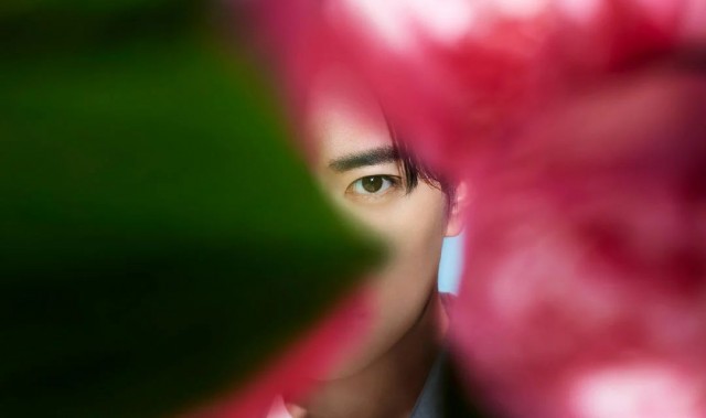 真假Kendall一起拍广告了?太空味儿的香水你想闻吗?【每周时报】