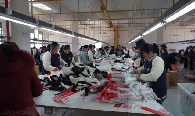 箱包代工厂,全国哪些地区的箱包工厂比较多?