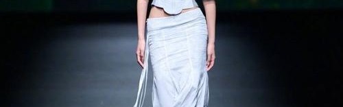 时尚芭莎90秒|在上海时装周,发现中国设计师的时尚新视角