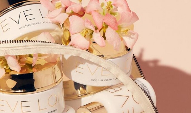 浪漫邂逅EVE LOM七夕限时体验店  唯美桃花心动时刻 一同探索发光肌密