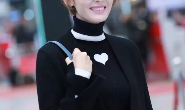 古力娜扎 选对趣味图案就能成为俏皮小可爱！