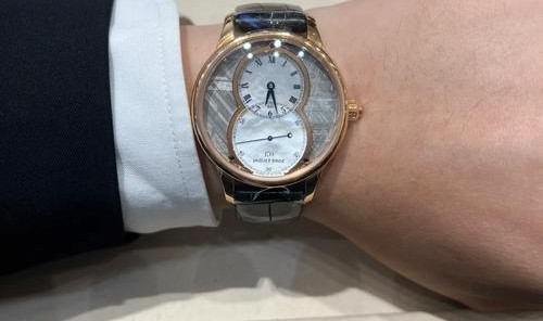 从雅克德罗到舵：8字表的腕间风情