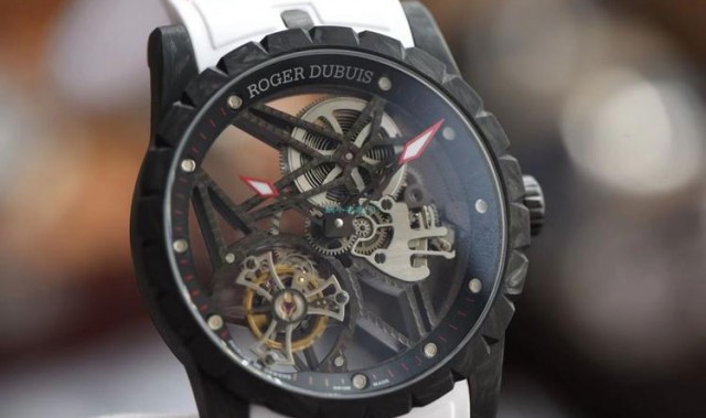 Roger Dubuis罗杰杜彼如龙蟠雾 似凤腾霄