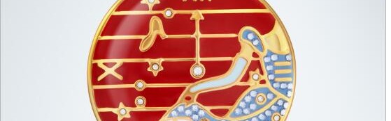 雅诗兰黛2021年限定臻藏粉饼系列梦幻上市