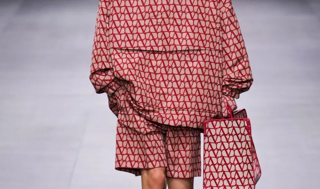 Valentino:让繁花盛放于留白处