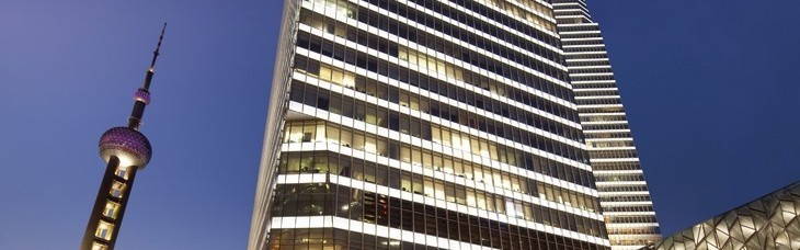 上海浦东丽思卡尔顿酒店金轩中餐厅摘得2021年《上海米其林指南》一星餐厅