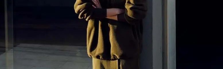 穿这么素还这么美,她们怎么做到的?