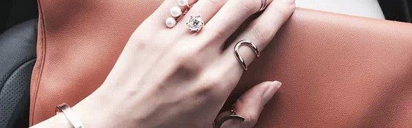 抢镜朋友圈前三甲,全靠手上戴的它!