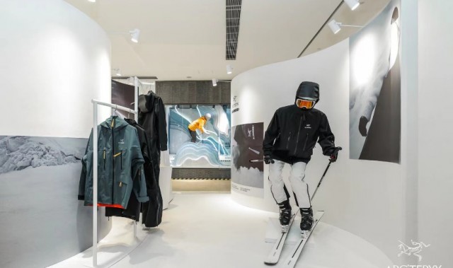 ARC’TERYX始祖鸟x Jil Sander+ 发布首个联名系列