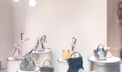 设计师包包,我国包包设计师为客户量身定制