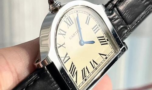 传奇之作 醒目造型 Cartier Privé系列迎来新臻品