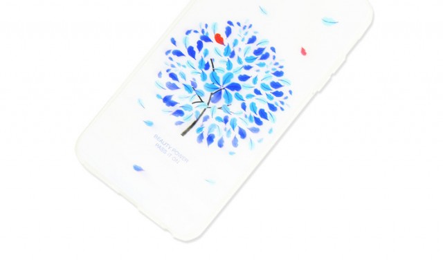 SEPHORA丝芙兰推出“微笑行动”手机壳 重展明亮笑颜