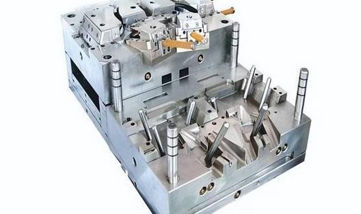 塑料模具,塑料模具可制成-1模具材料通过注入经加热成型