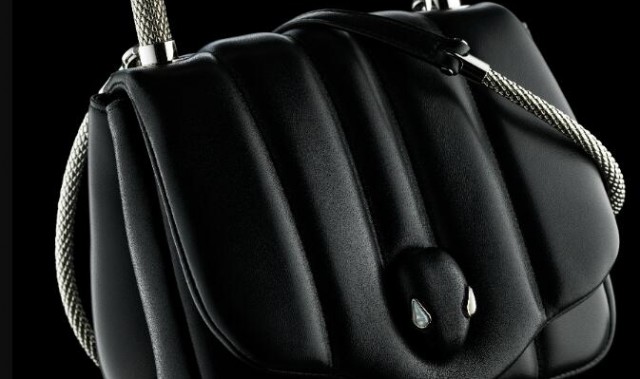 宝格丽推出BVLGARI X AMBUSH特别款联名手袋