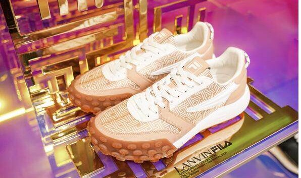 FILA x LANVIN联乘系列鞋款全球首发