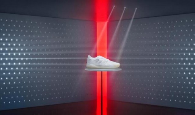 adidas for Prada两大设计与创新翘楚合作推出A+P LUNA ROSSA 21运动鞋