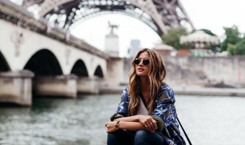 这些一个人旅行的照片,勾起你独自上路的欲望