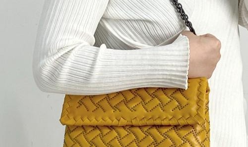 买真皮包包进哪个网站,网购布童之谜包链条坏了店家：可以换