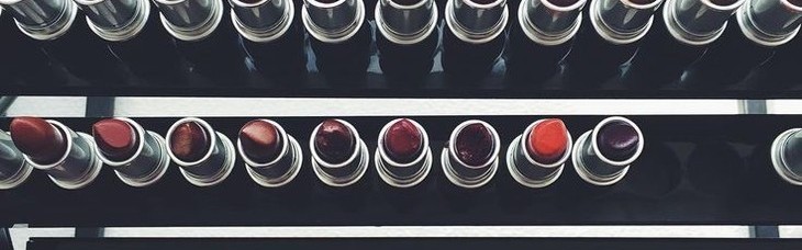 美妆控 ｜ 口红的正确打开方式可不止涂嘴唇那么简单哦！