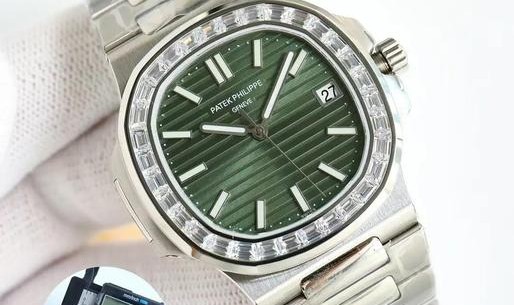 全世界名声大噪的钢表之王百达翡丽5711