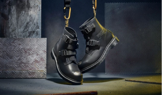 DR. MARTENS × WTAPS DR. MARTENS与日本潮牌WTAPS 联名演绎1460鞋款