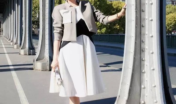 朱茵美翻时装周，紫霞仙子永远是最美的！