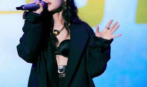 不怕烟嗓杀我，就怕希林娜依·高变甜妹！