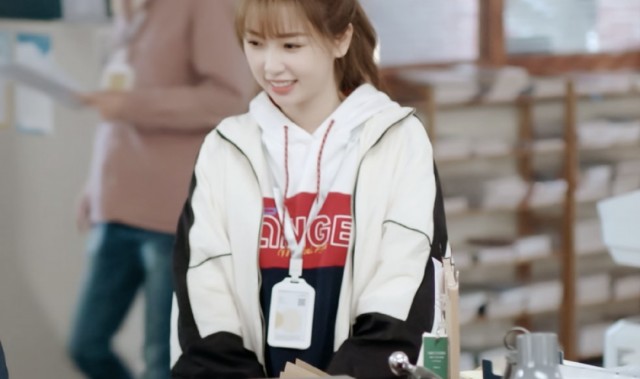 天天上班的996女孩们，怎么穿会让自己生活更甜一点？