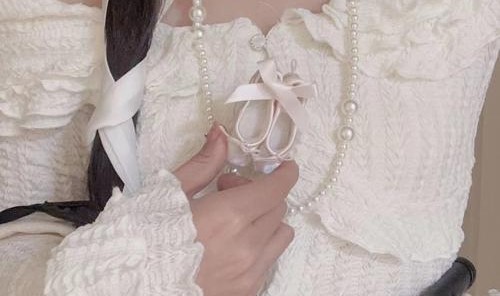 让蝴蝶结元素蔓延脖间,重拾少女情怀!