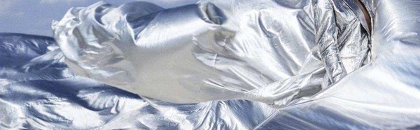 秋冬什么靴子最瞩目?非这些银色”战靴“莫属!