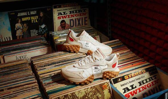 突破设计边界 玩转复古风潮 中国李宁全新“超载”释出