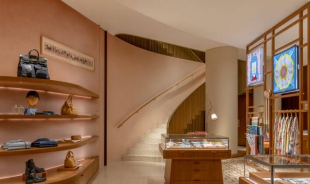 爱马仕上海恒隆广场专卖店焕新启幕，以匠心格调诠释东方情缘