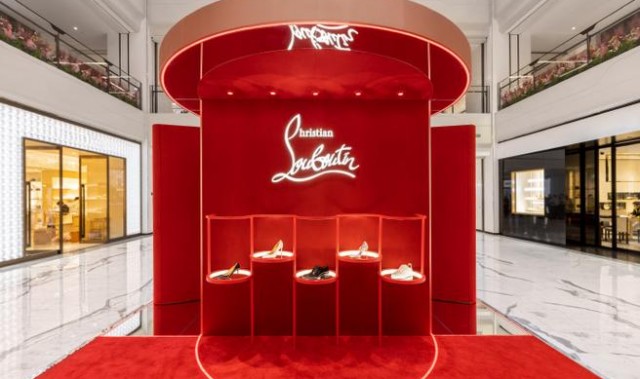CHRISTIAN LOUBOUTIN路铂廷美妆  中国首店于北京SKP盛大启幕