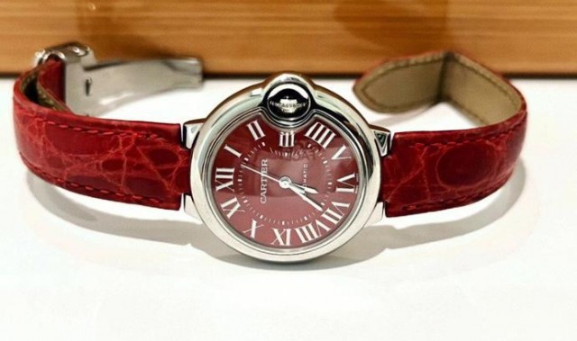 人生不需要刻意讨好，女神最爱——卡地亚蓝气球