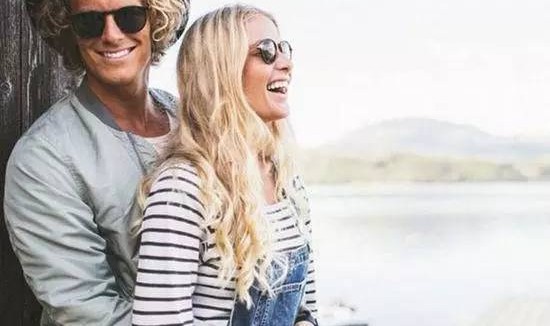 一个人旅行发现自我，两个人旅行见证真爱