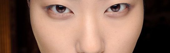 现在流行单眼皮，据说这样的造型能让单眼皮的你更有型哦！