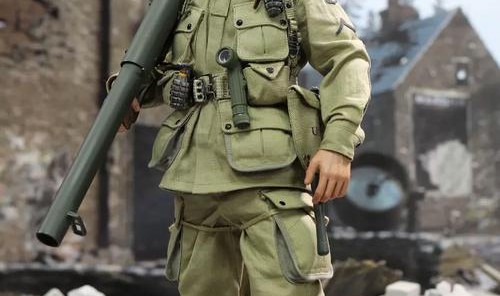 Armin Strom推出“致敬1”系列