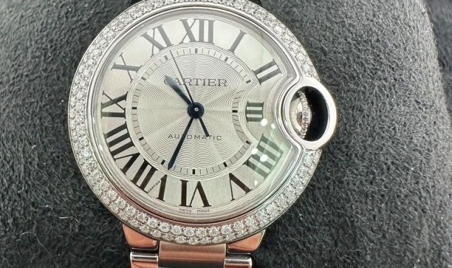 AF卡地亚大号蓝气球镶钻腕表