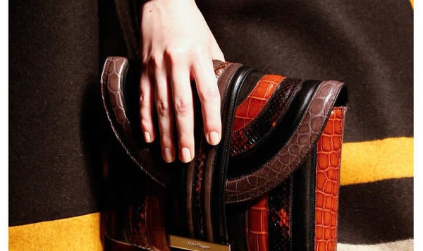 用手拿包飚品味，让你时髦到下个冬季！